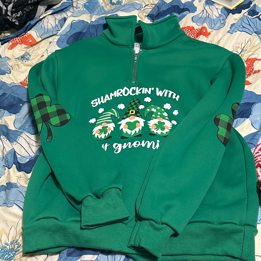 St Patrick Green sweater with Shamrock Design